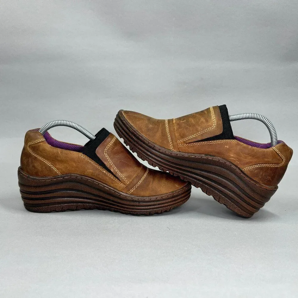 Bionica Women's Size 7 Grinnell Brown Leather Wedge Slip On‎ Shoes